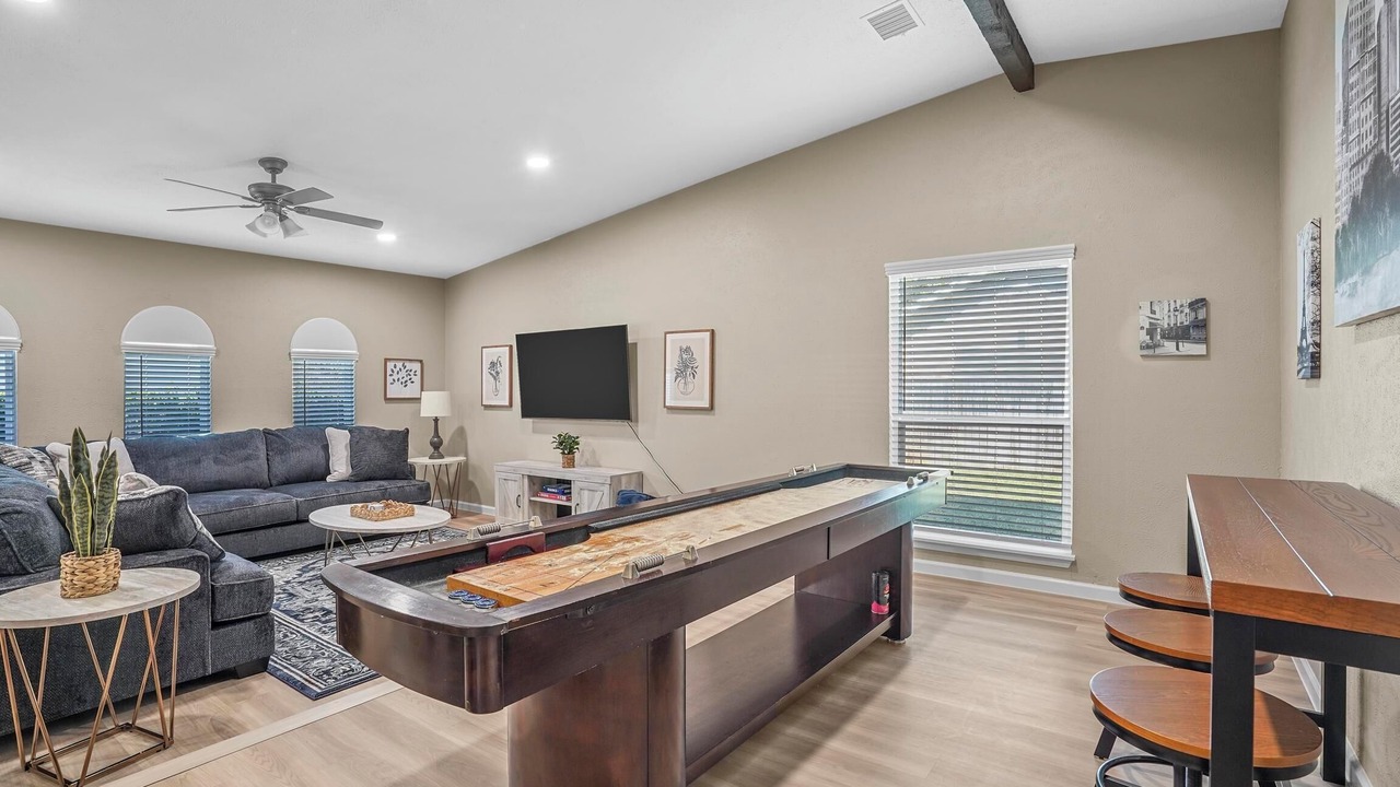 Photo of Livingroom in Bedford