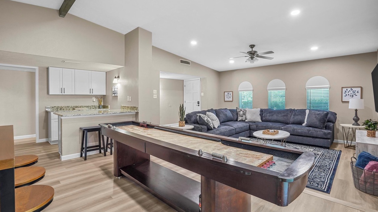 Photo of Livingroom in Bedford