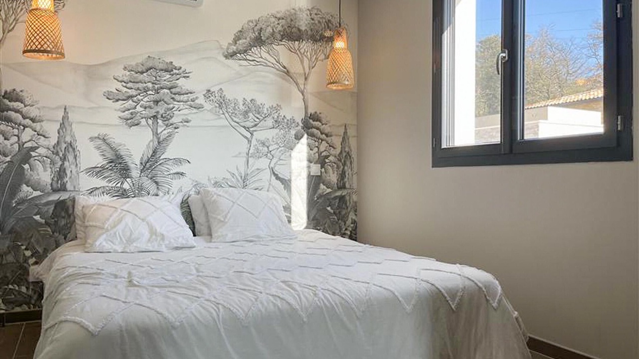 Photo of Others in Valaurie