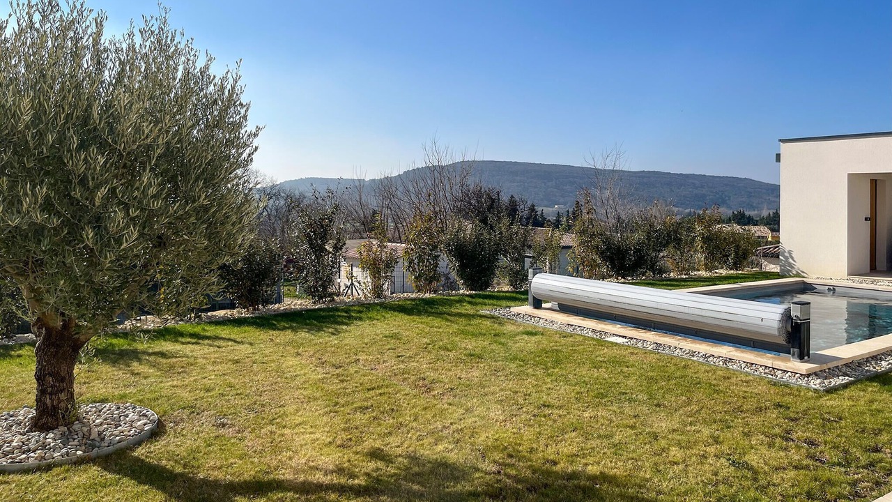 Photo of Bedroom in Valaurie