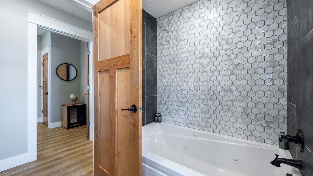 Photo of Bathroom in Park Point