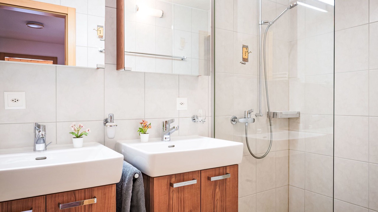 Photo of Bathroom in Ovronnaz