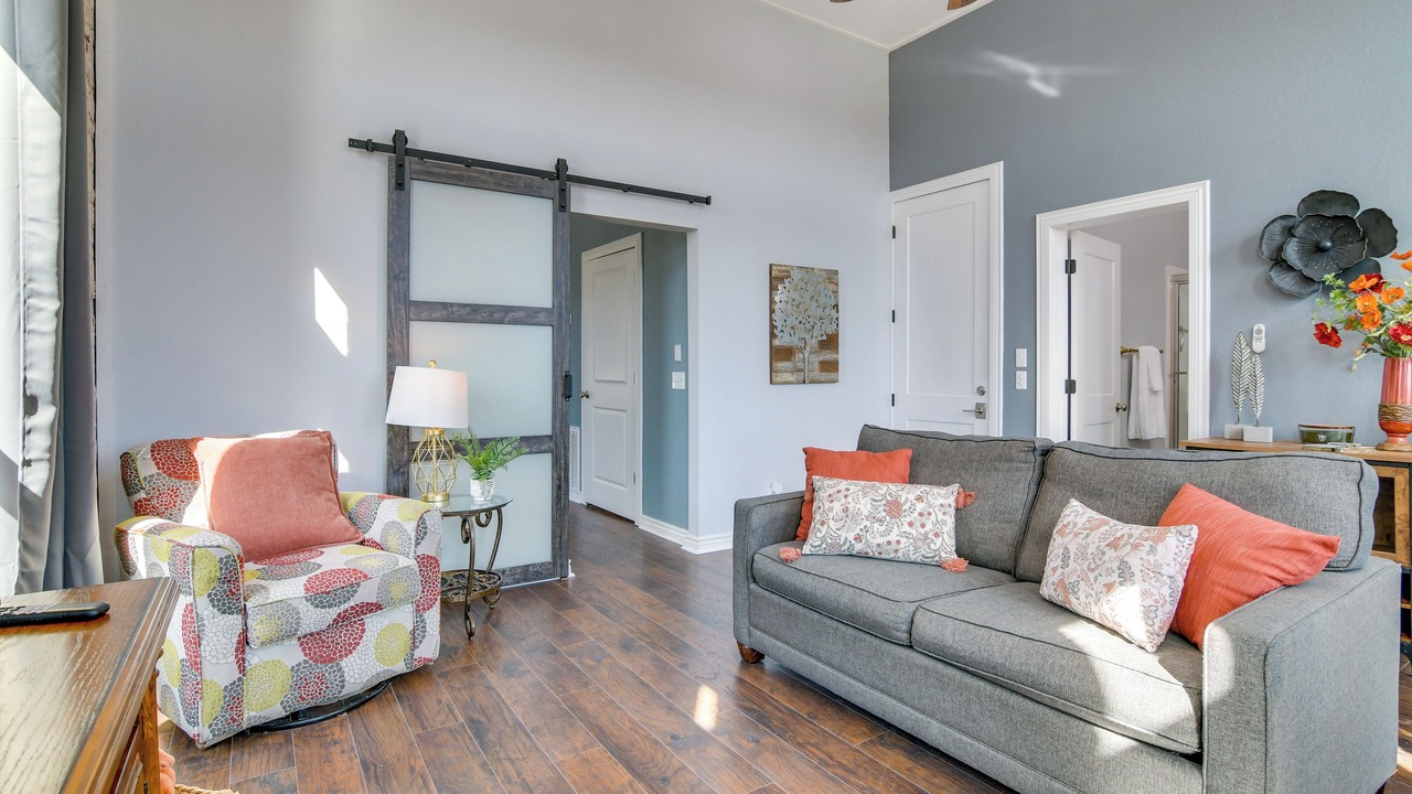Photo of Livingroom in Monett