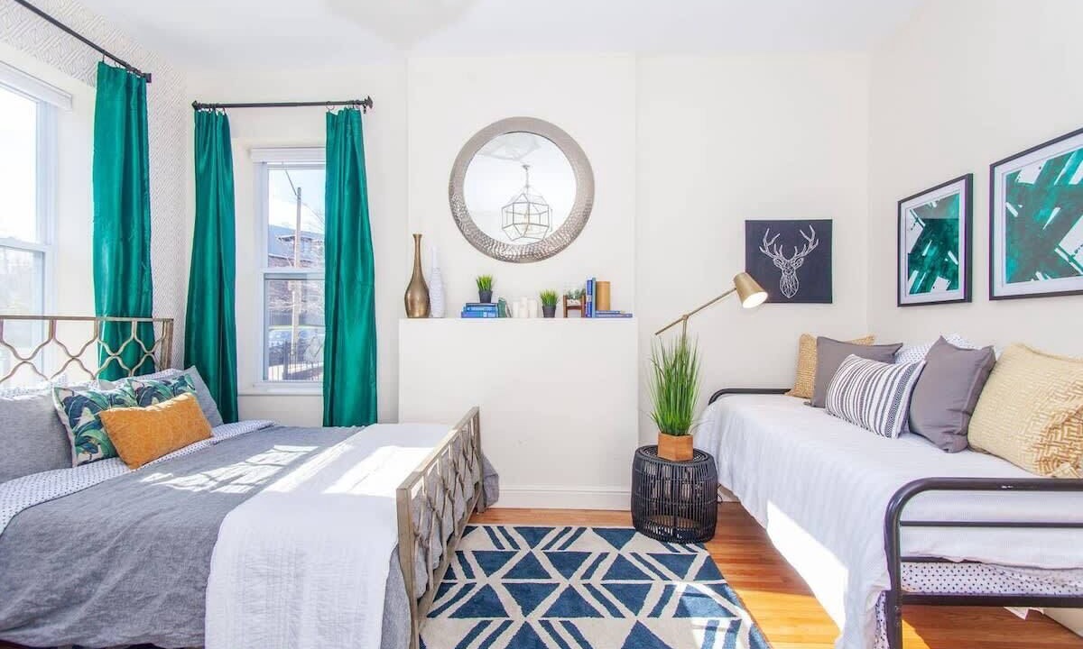 Photo of Others in Highland Park