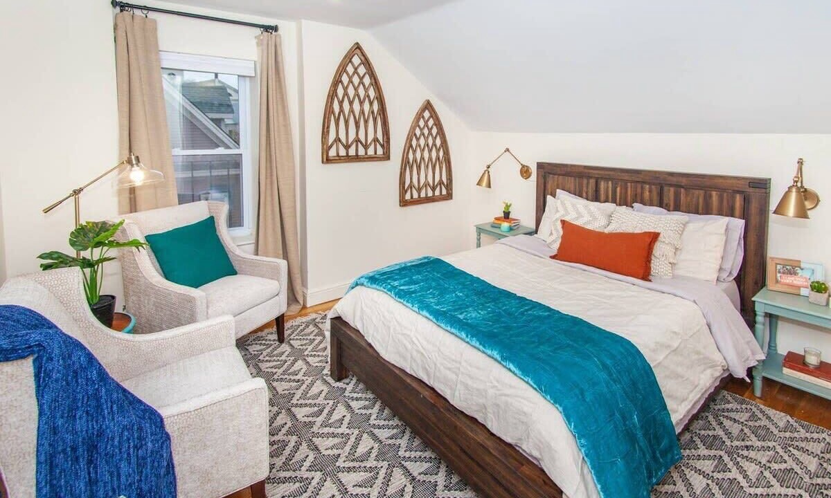 Photo of Bedroom in Highland Park