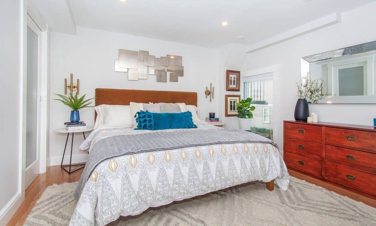 Photo of Others in Highland Park