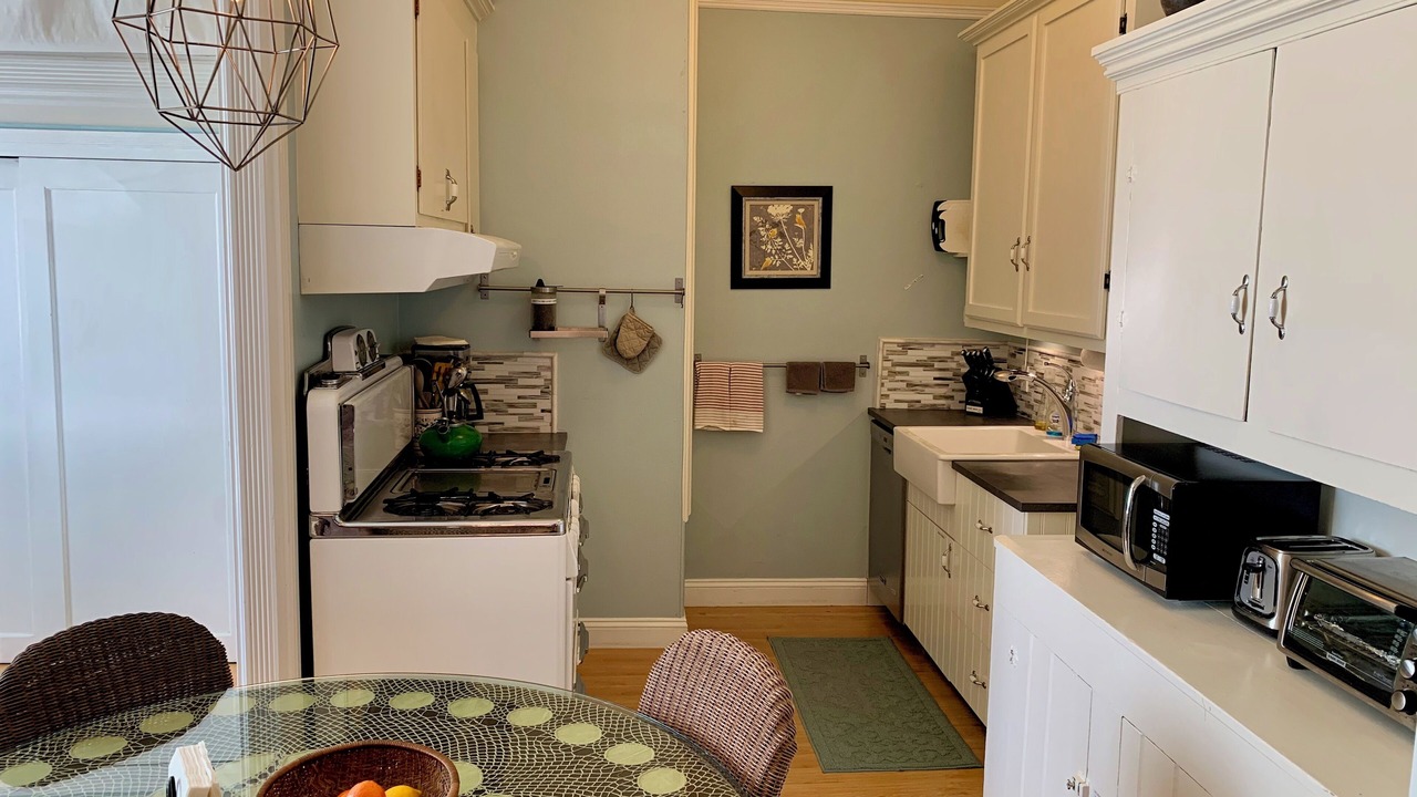 Photo of Kitchen in Southwest Berkeley