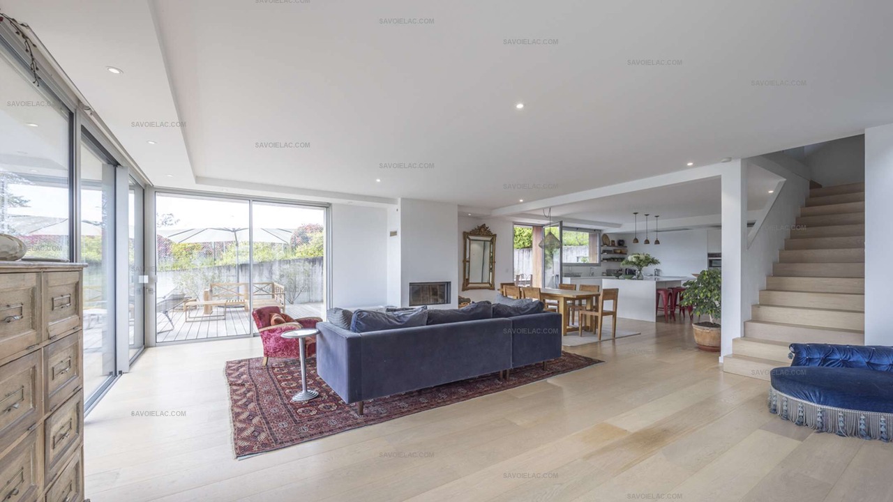Photo of Livingroom in Menthon-Saint-Bernard