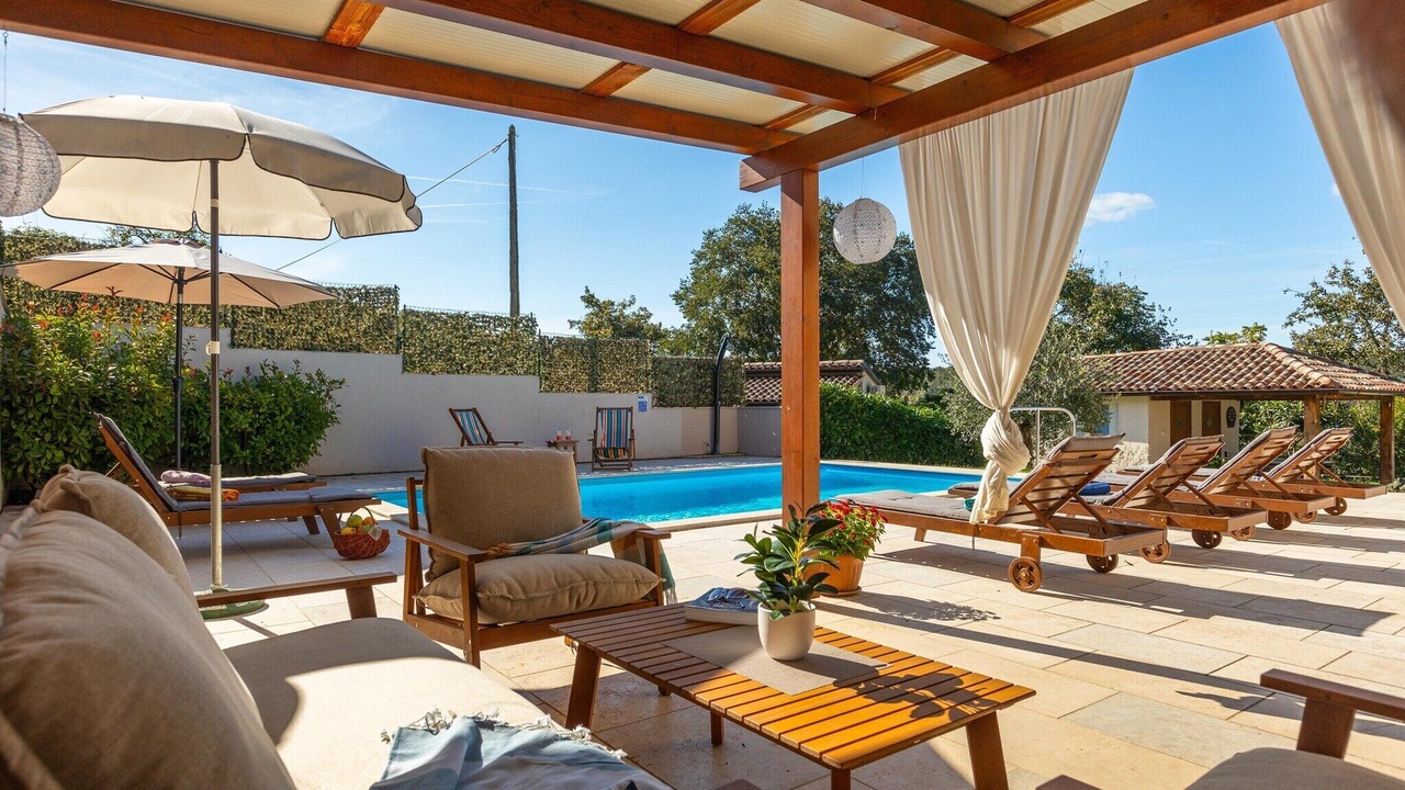 Photo of Patio Balcony in Beram