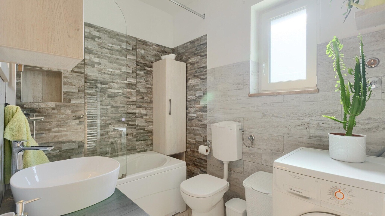 Photo of Bathroom in Beram