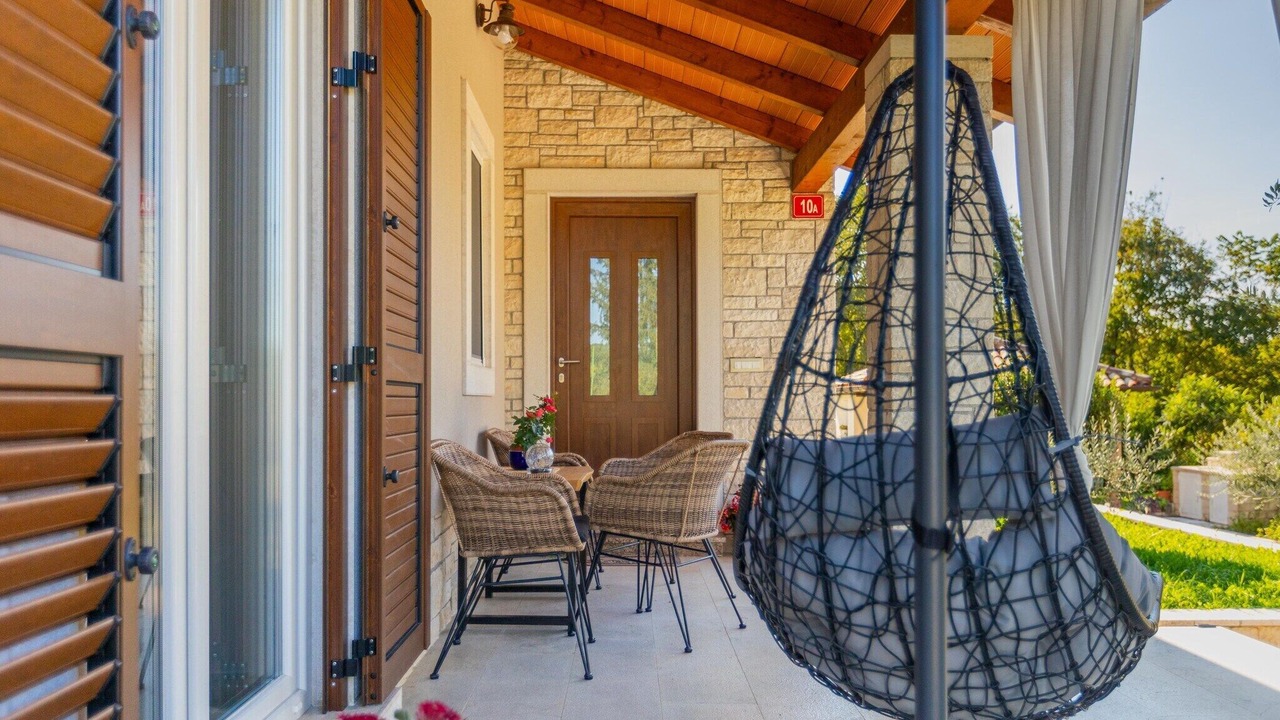 Photo of Patio Balcony in Beram