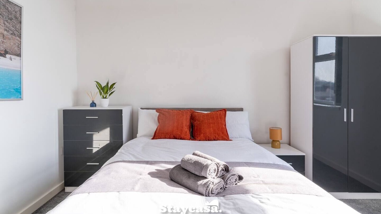 Photo of Bedroom in Rusholme