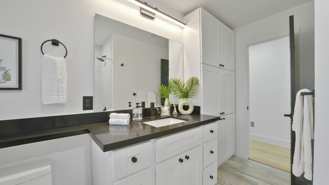 Photo of Bathroom in Garden Oaks