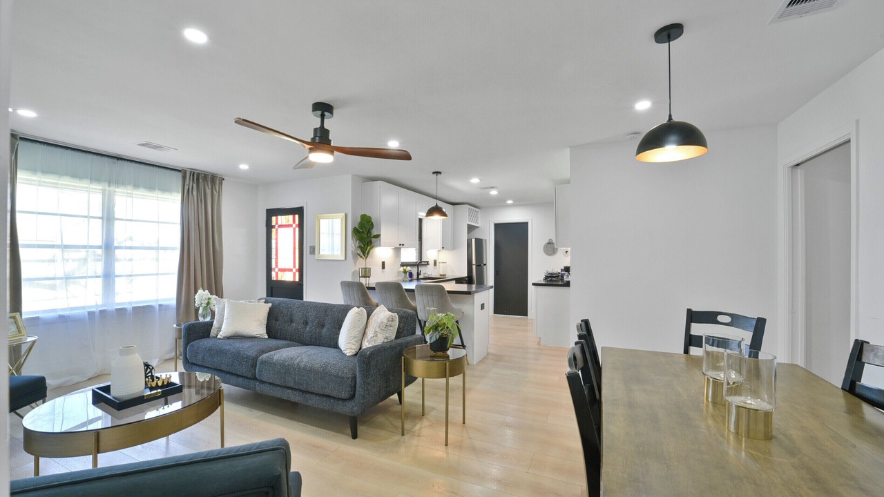 Photo of Bedroom in Garden Oaks