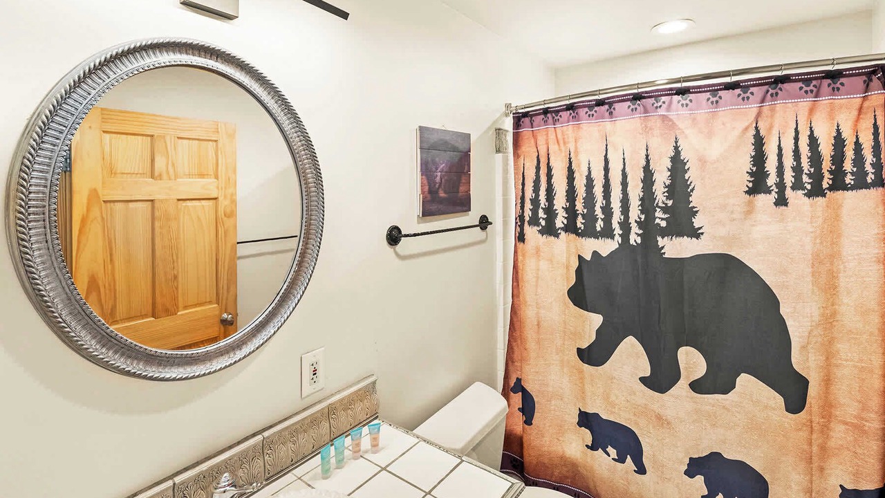 Photo of Bathroom in Summit Estates