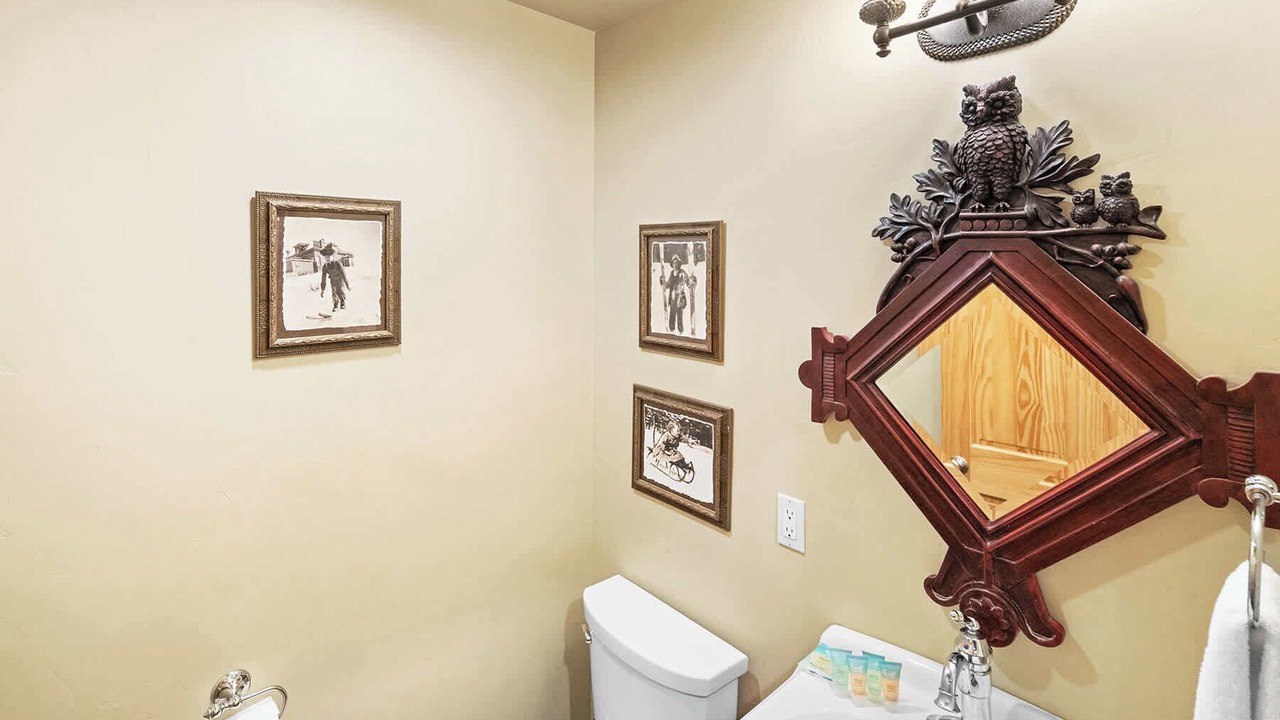 Photo of Bathroom in Summit Estates