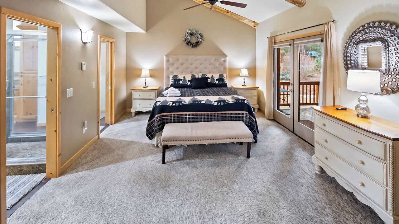 Photo of Bathroom in Summit Estates