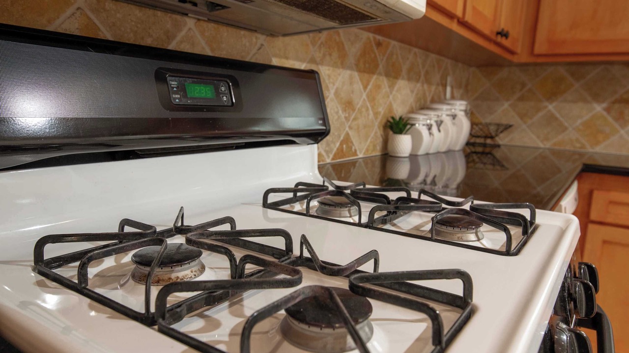 Photo of Kitchen in Lake Balboa
