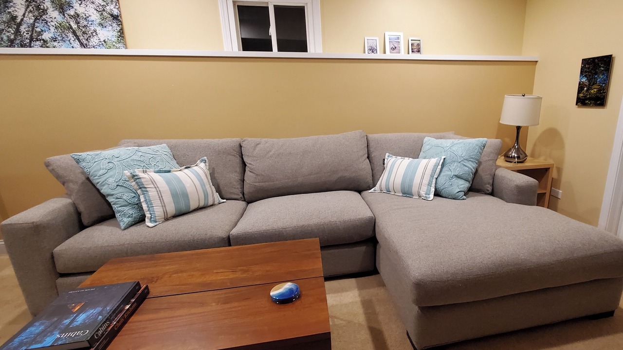 Photo of Livingroom in Evanston
