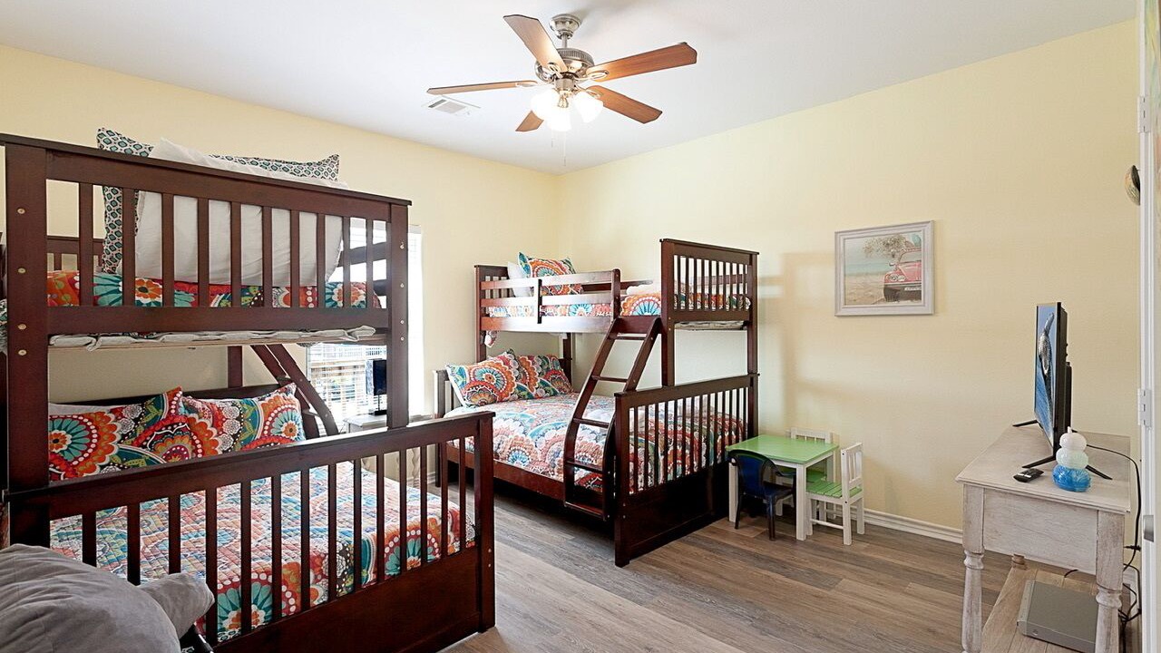 Photo of Bedroom in Port Bolivar