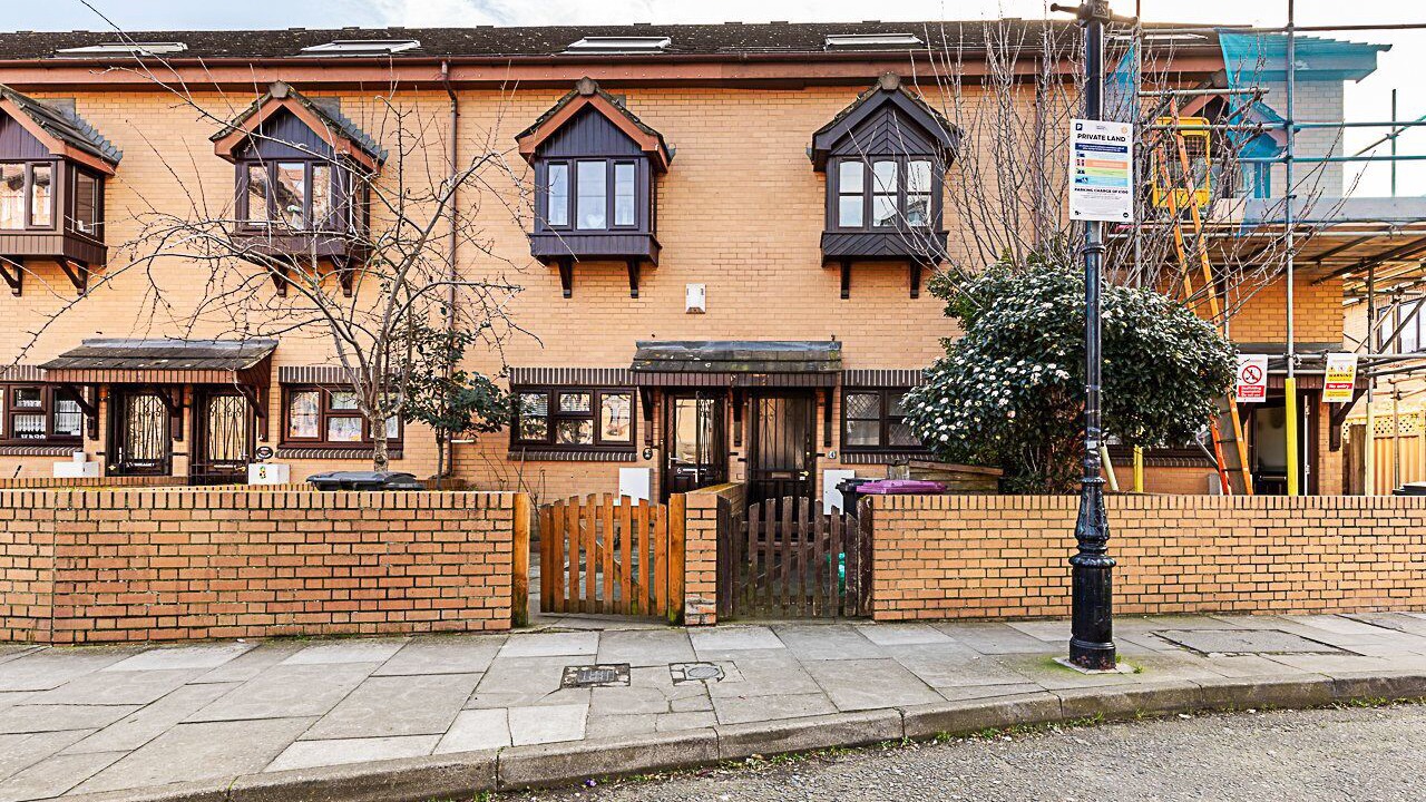 Photo of Outdoor in Bow West