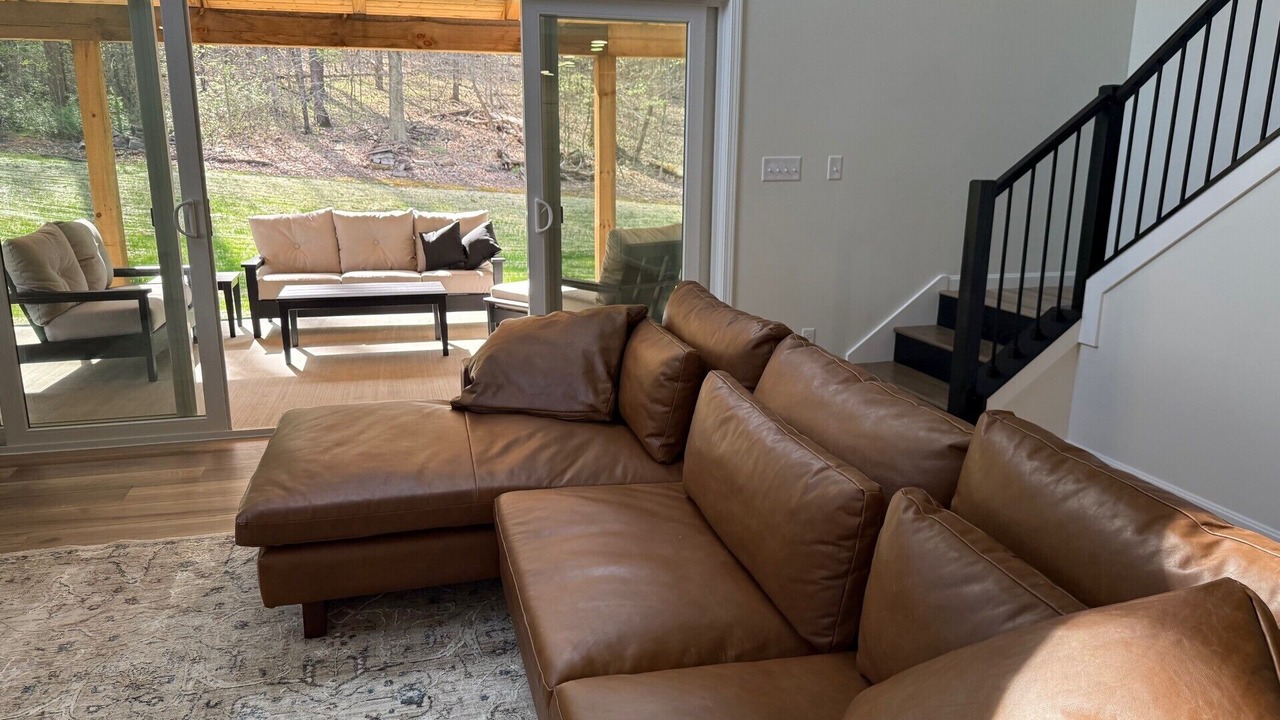 Photo of Livingroom in Andersonville