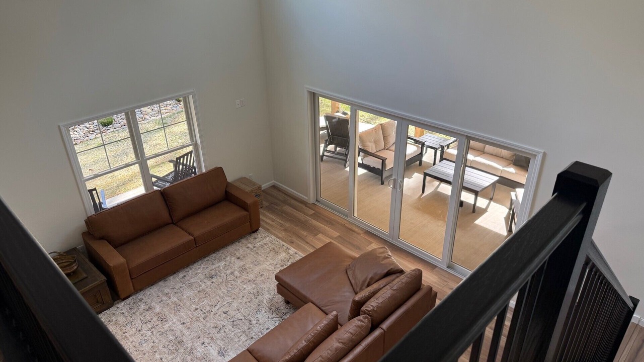 Photo of Livingroom in Andersonville
