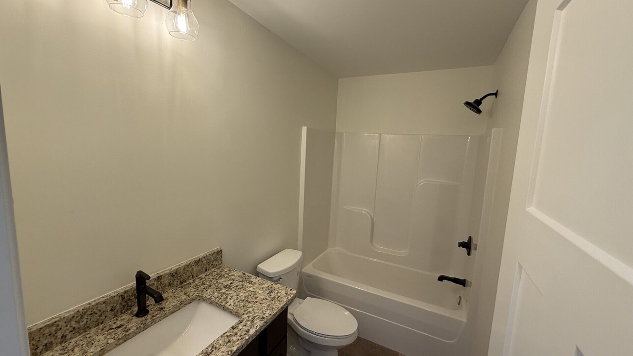 Photo of Bathroom in Andersonville