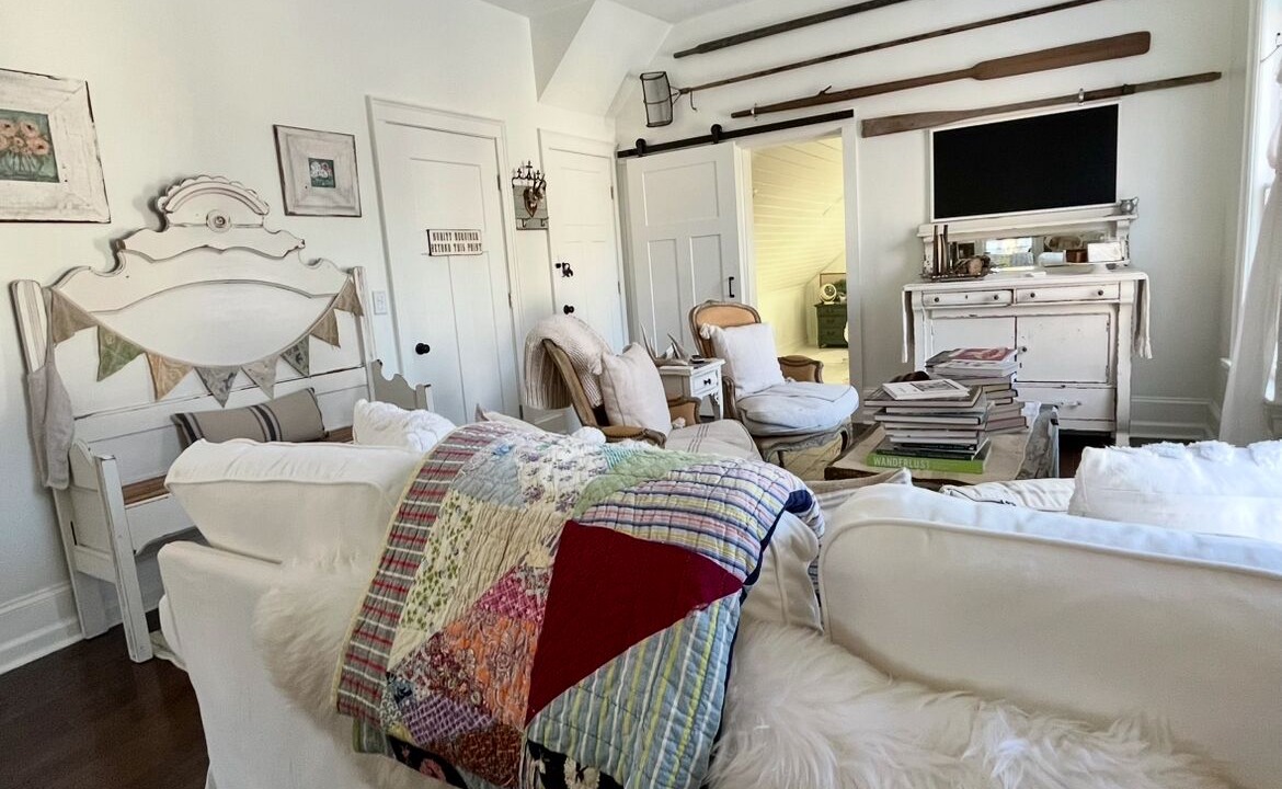 Photo of Bedroom in Lakewood