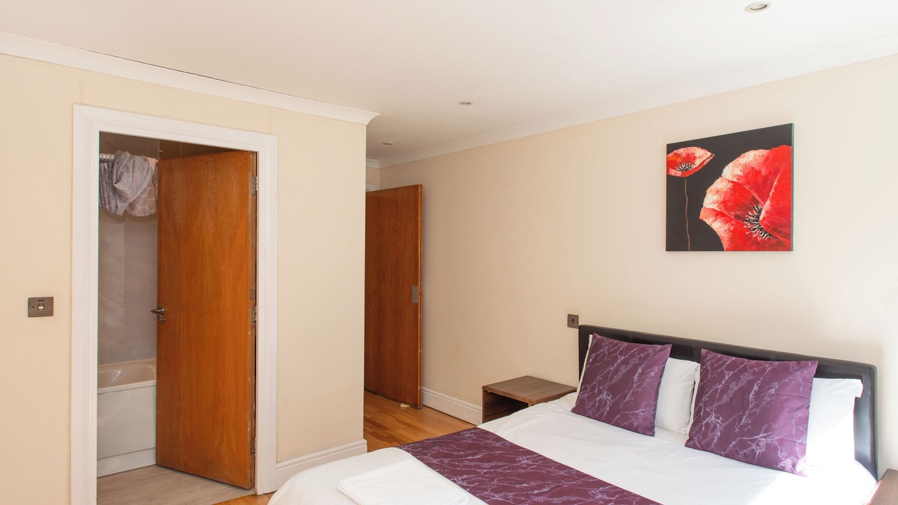 Photo of Bedroom in South Bank