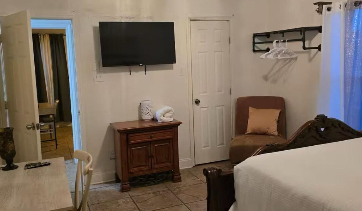 Photo of Bedroom in Southwest Arlington