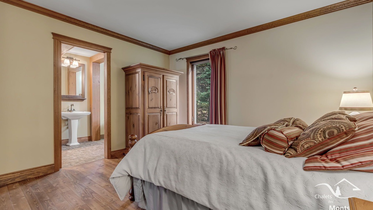 Photo of Bedroom in Saint-Philemon