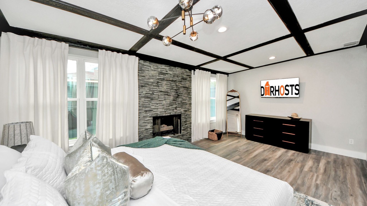 Photo of Bedroom in Garden Oaks