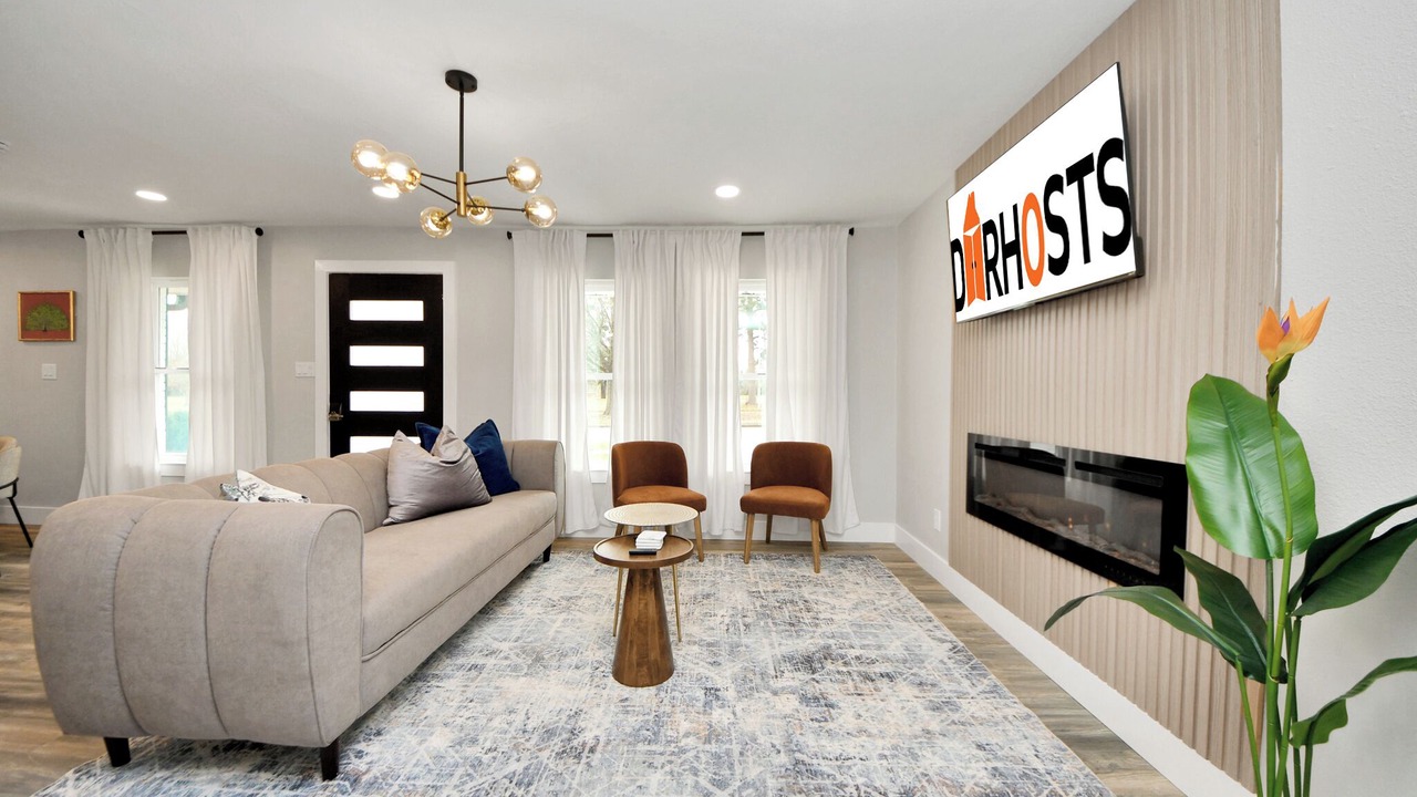 Photo of Livingroom in Garden Oaks