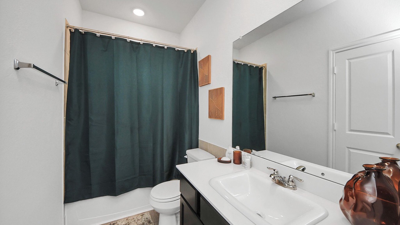 Photo of Bathroom in Spring Branch West