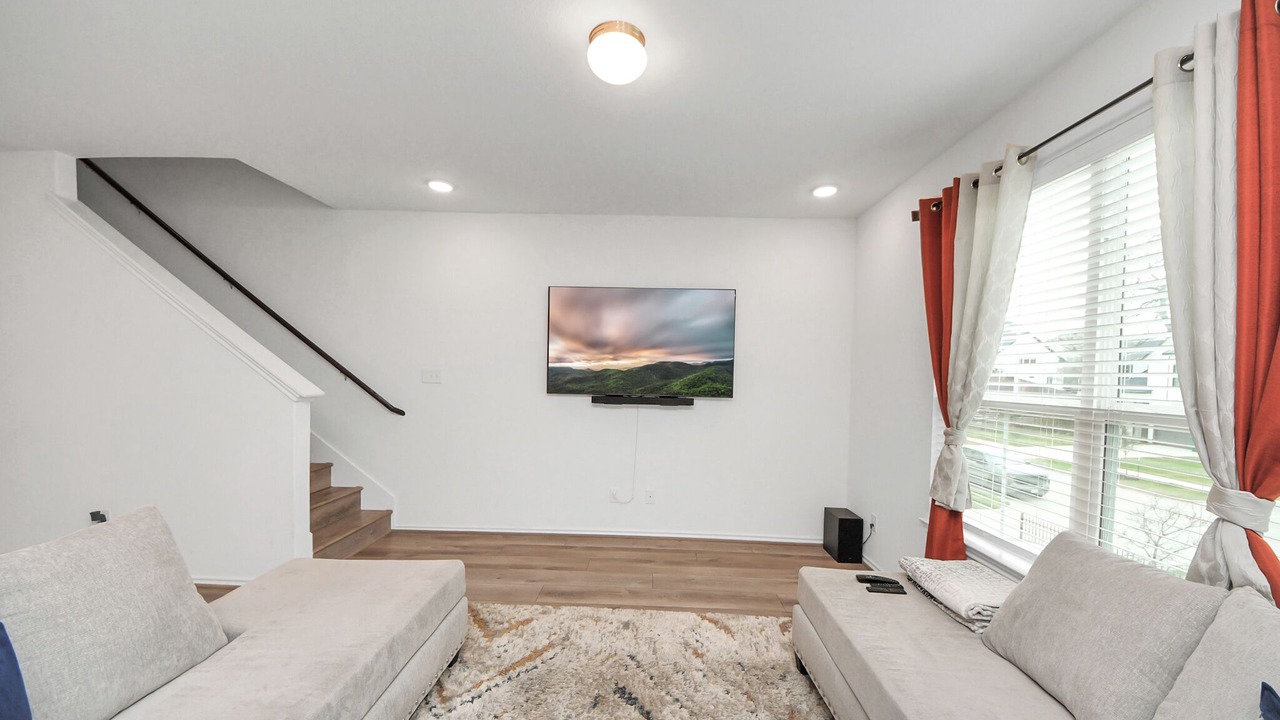 Photo of Livingroom in Spring Branch West