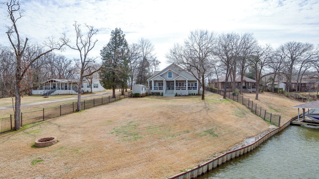 Photo of Outdoor in Enchanted Oaks