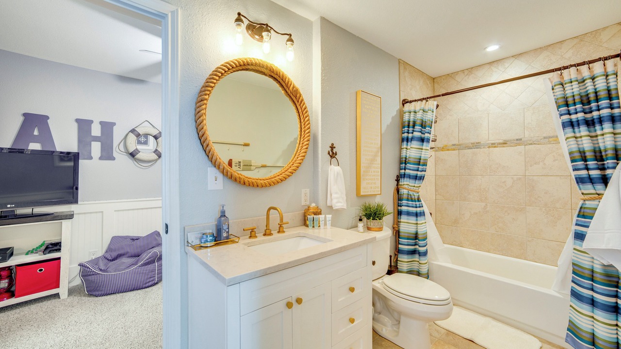 Photo of Bathroom in Enchanted Oaks