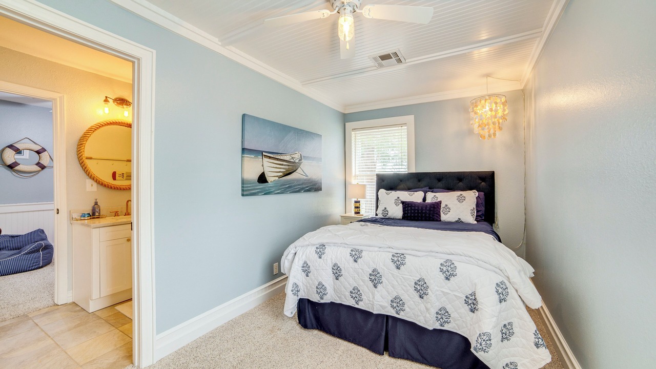 Photo of Bedroom in Enchanted Oaks