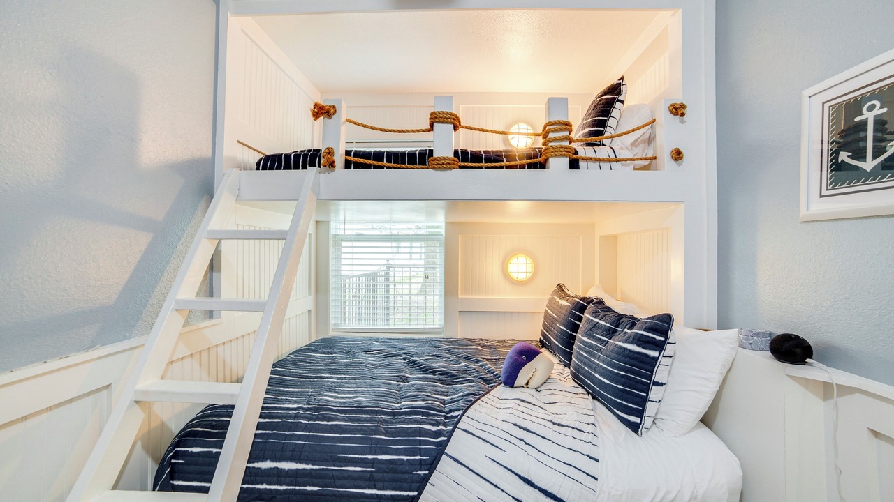 Photo of Bedroom in Enchanted Oaks