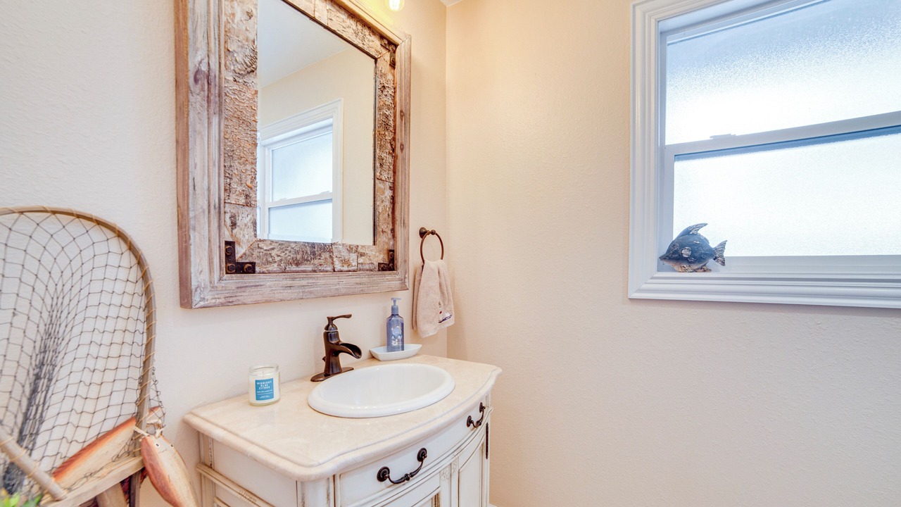 Photo of Bathroom in Enchanted Oaks