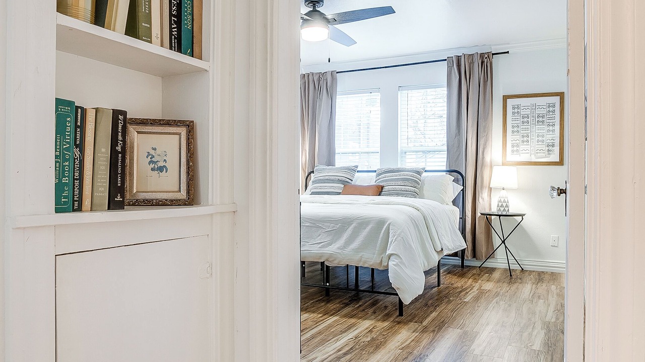 Photo of Bedroom in Fort Worth Cultural District