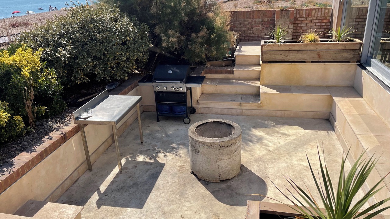 Photo of Patio Balcony in Shoreham-by-Sea