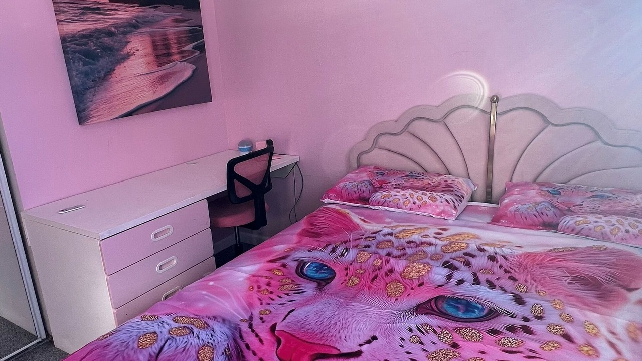 Photo of Bedroom in Dearborn Heights