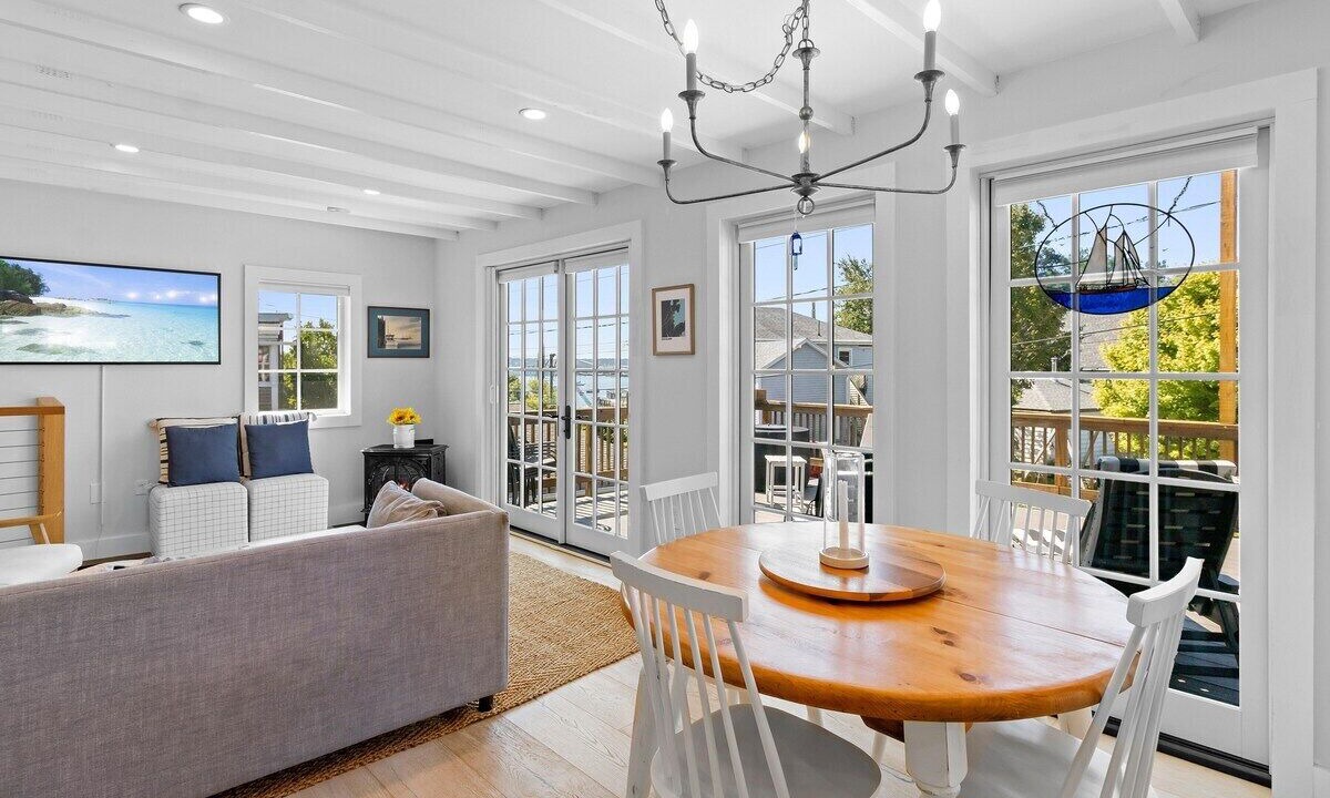 Photo of Livingroom in Rockland