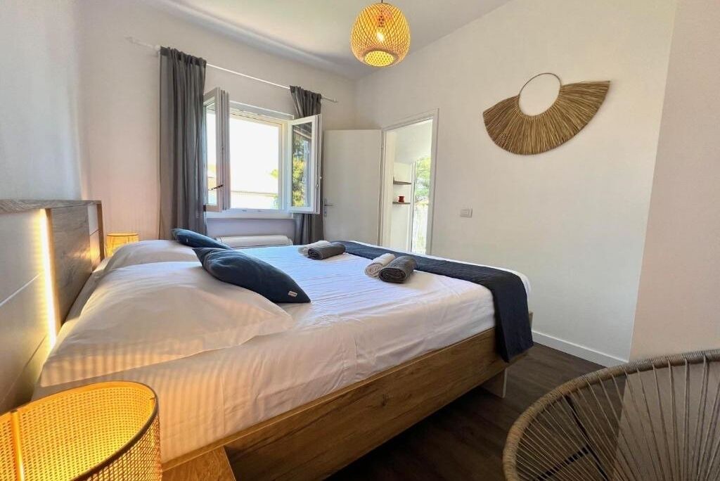 Photo of Bedroom in Sumartin