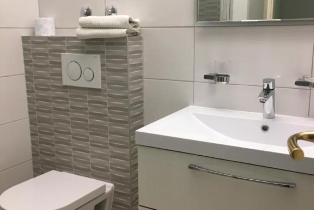 Photo of Bathroom in Sumartin
