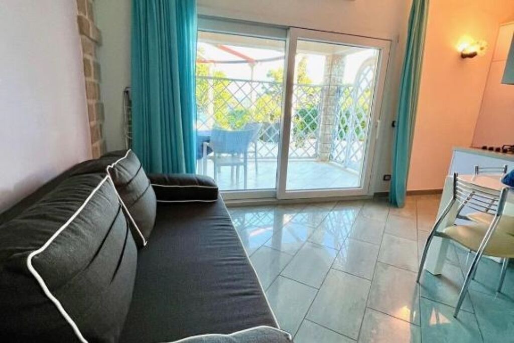 Photo of Livingroom in Sumartin