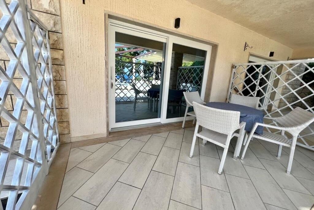 Photo of Outdoor in Sumartin