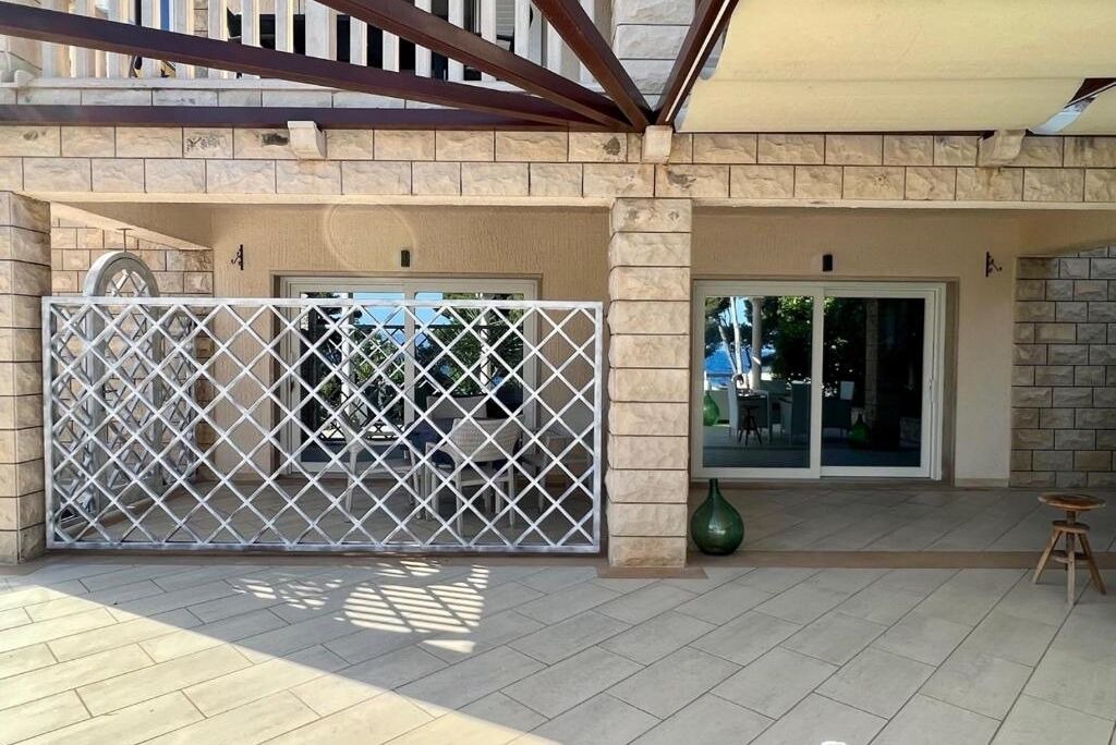 Photo of Outdoor in Sumartin